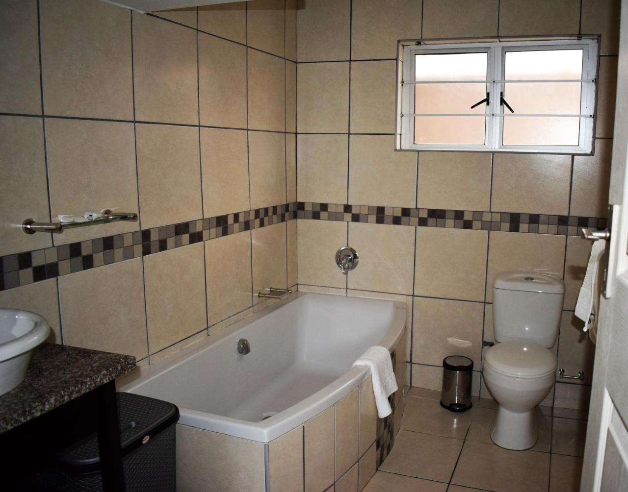Sunrise Beach Resort Amanzimtoti Buitenkant foto
