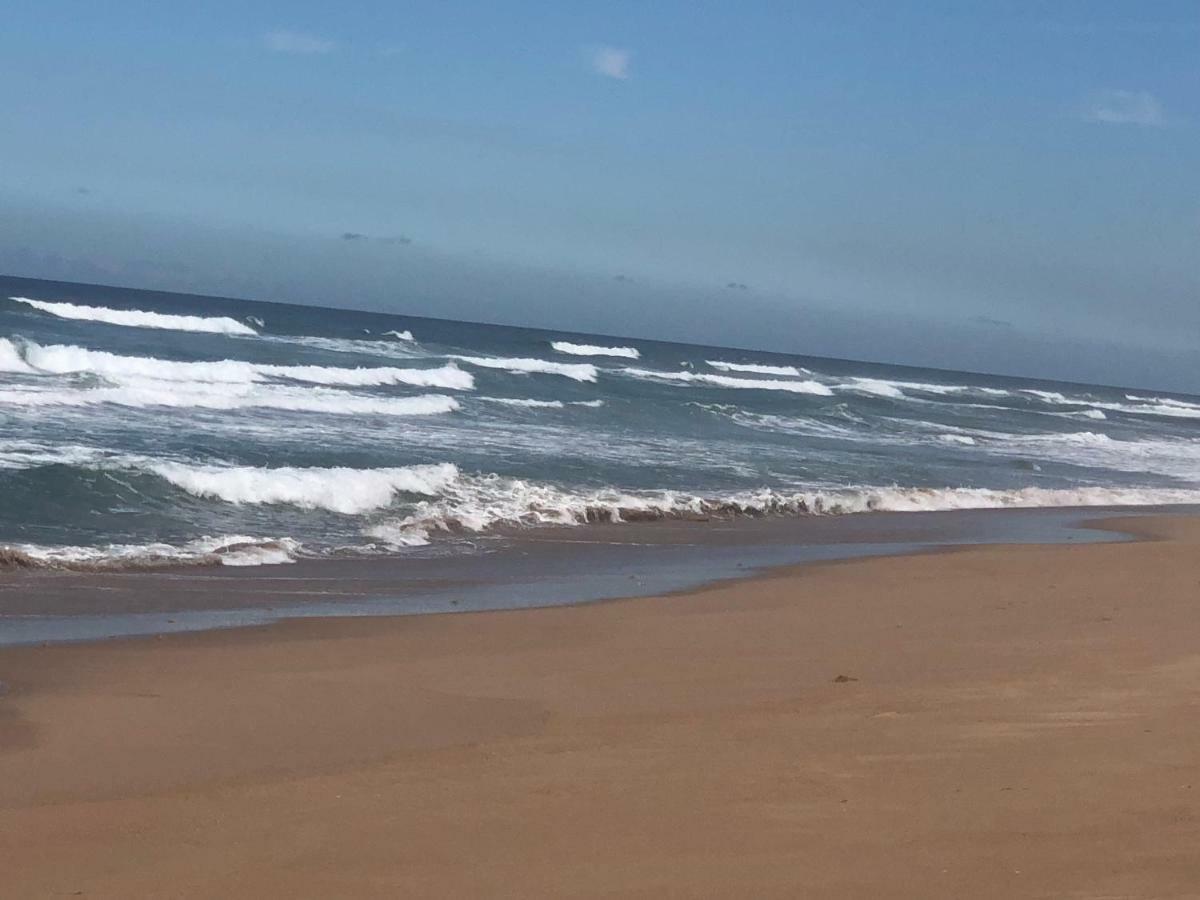 Sunrise Beach Resort Amanzimtoti Buitenkant foto