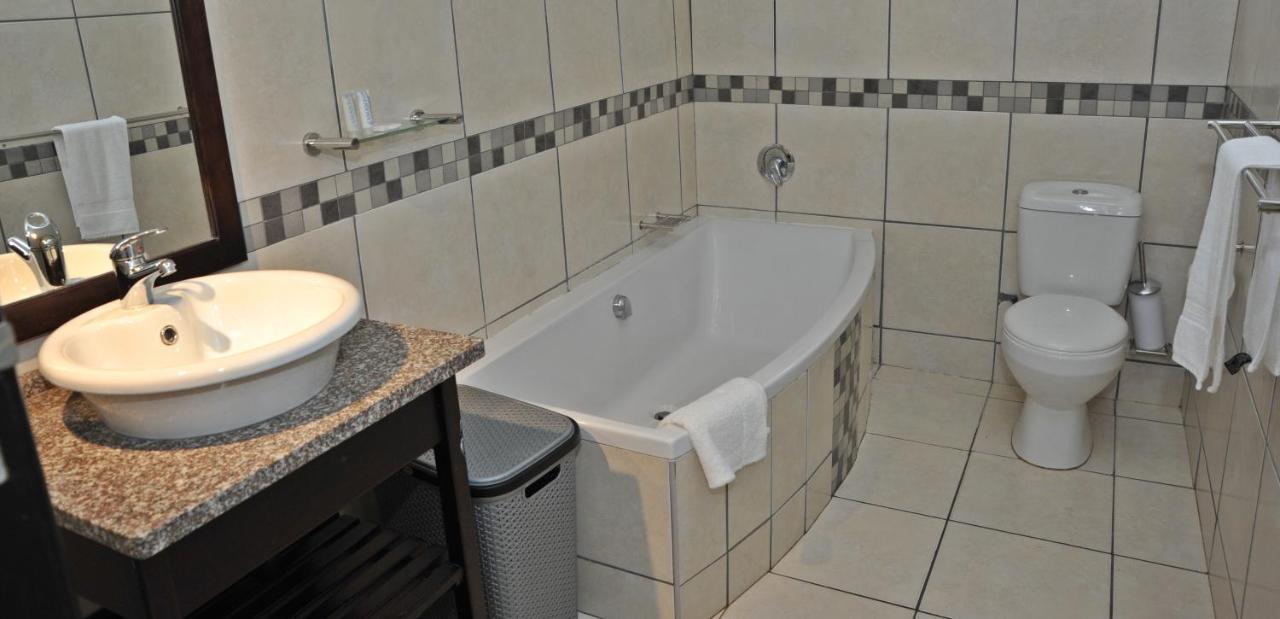 Sunrise Beach Resort Amanzimtoti Buitenkant foto