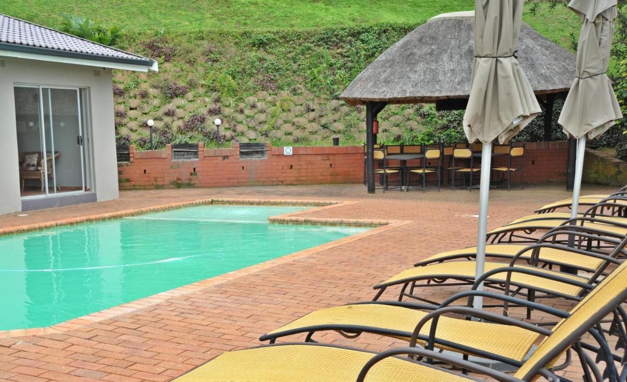 Sunrise Beach Resort Amanzimtoti Buitenkant foto