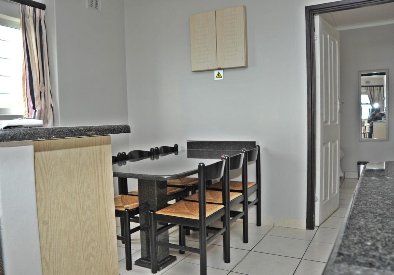 Sunrise Beach Resort Amanzimtoti Buitenkant foto