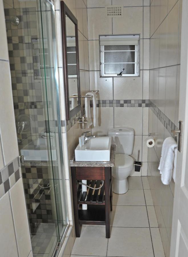 Sunrise Beach Resort Amanzimtoti Buitenkant foto