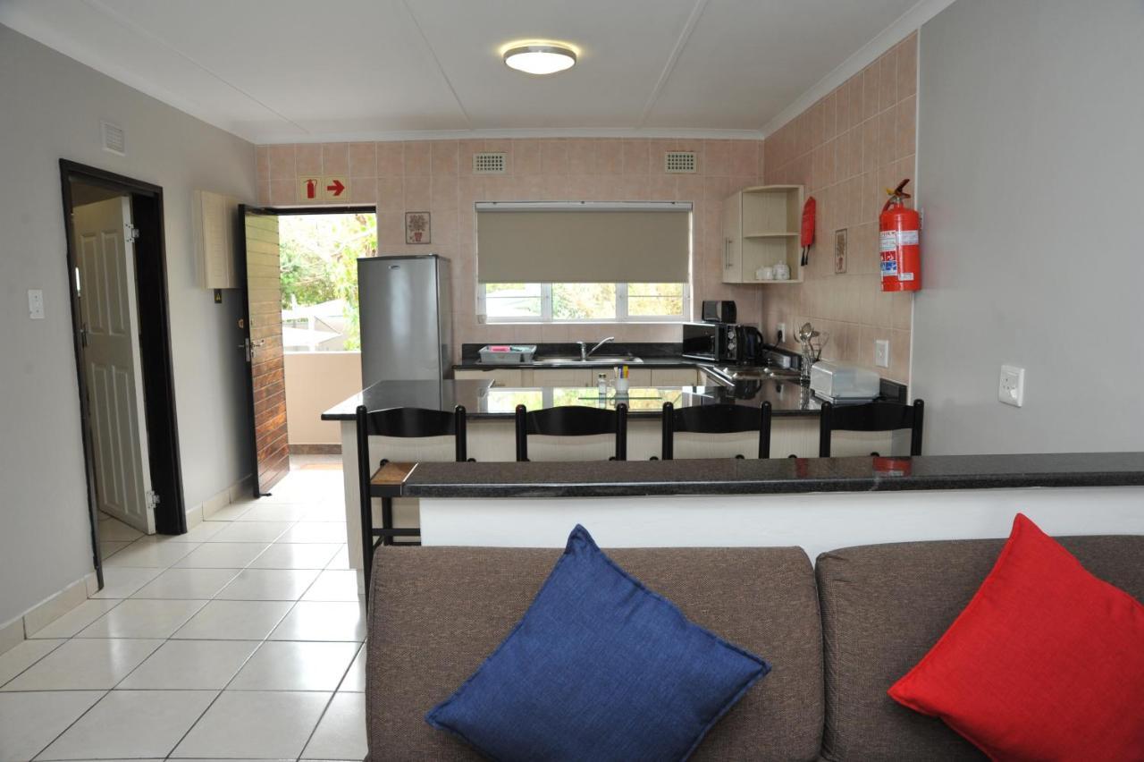 Sunrise Beach Resort Amanzimtoti Buitenkant foto